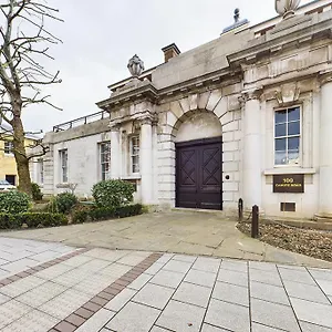 stunning-apartment-in-the-heart-of-southampton.bournemouth-hotels.org/
